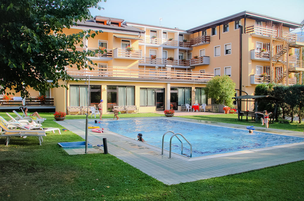 Hotel Dolomiti Левіко-Терме Екстер'єр фото